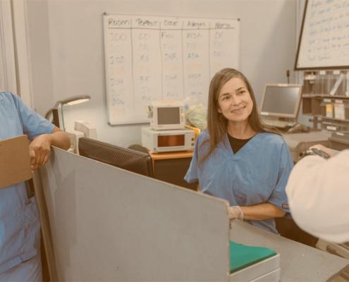 que estudiar para trabajar como administrativo en un hospital